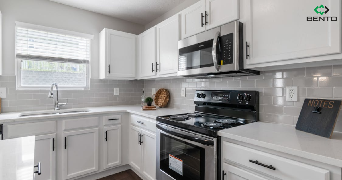 Tấm nhựa nội thất là gì? Các mẫu nội thất nhựa đẹp 2026