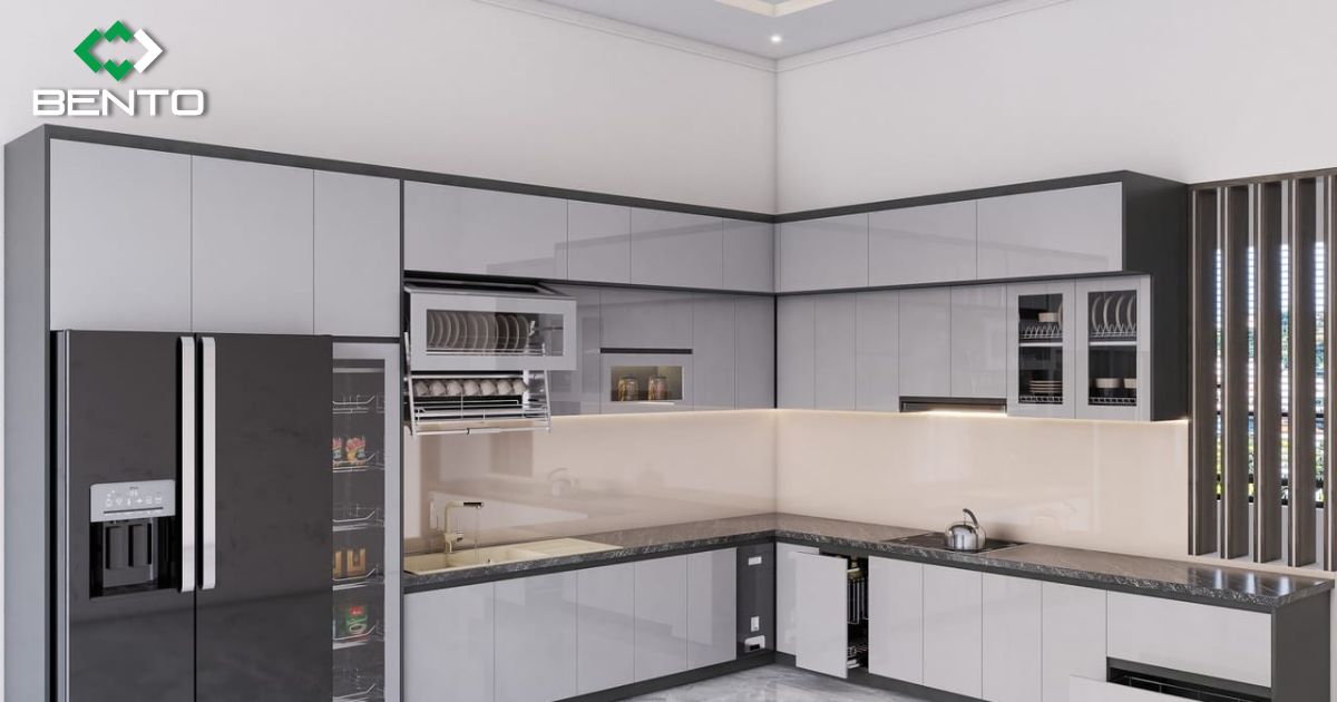 So sánh tủ bếp nhựa BENTO và Vinpro dựa trên tiêu chí vật liệu và độ bền